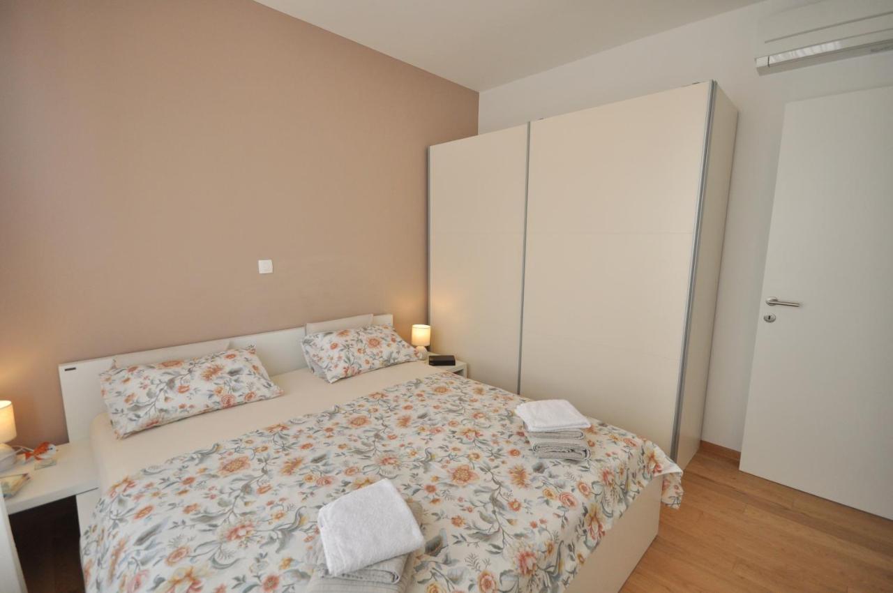 Apartment Carmen, Žnjan, Split Buitenkant foto
