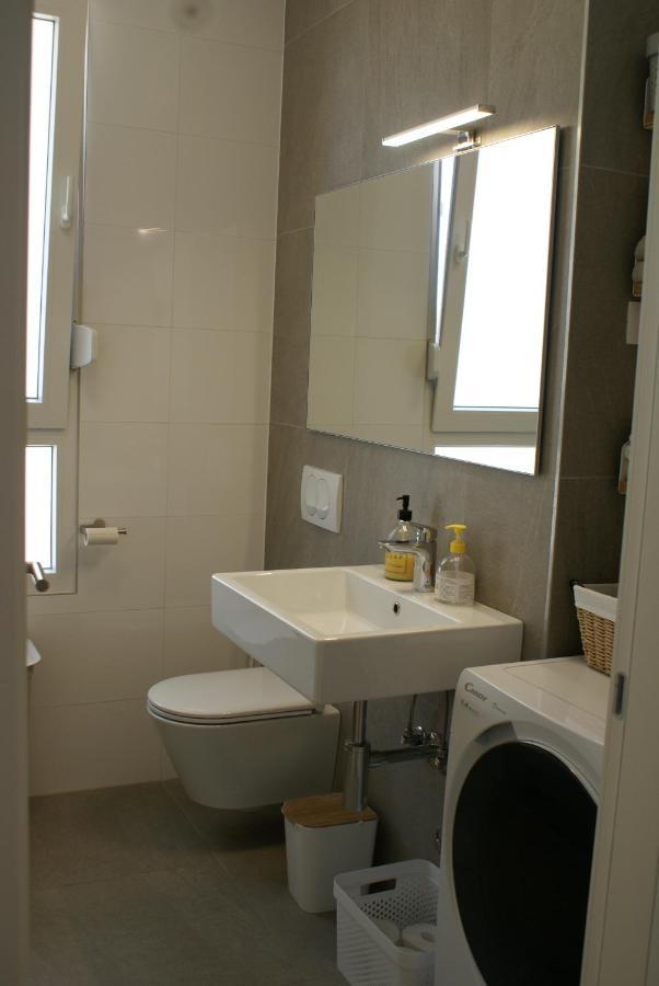 Apartment Carmen, Žnjan, Split Buitenkant foto